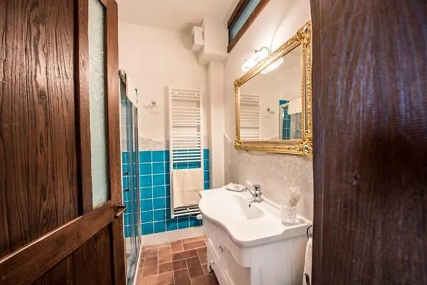 Ghiandai Apartment *